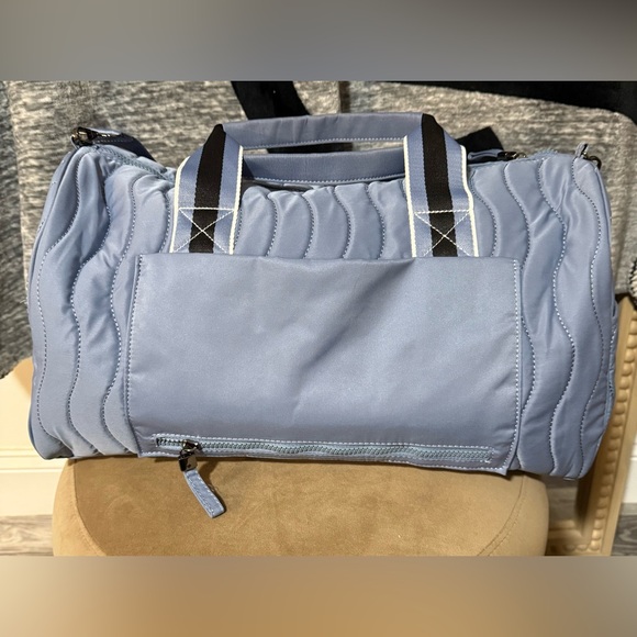 Sincerely Jules weekender Duffle Bag -Cosmetic bag included - Picture 5 of 10